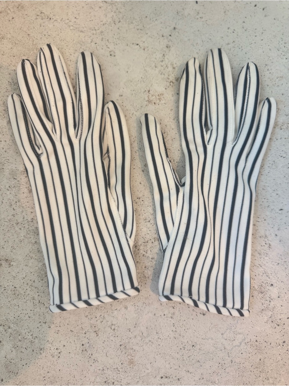 Vintage Striped Black and White Women's Gloves - Fashion Accessory